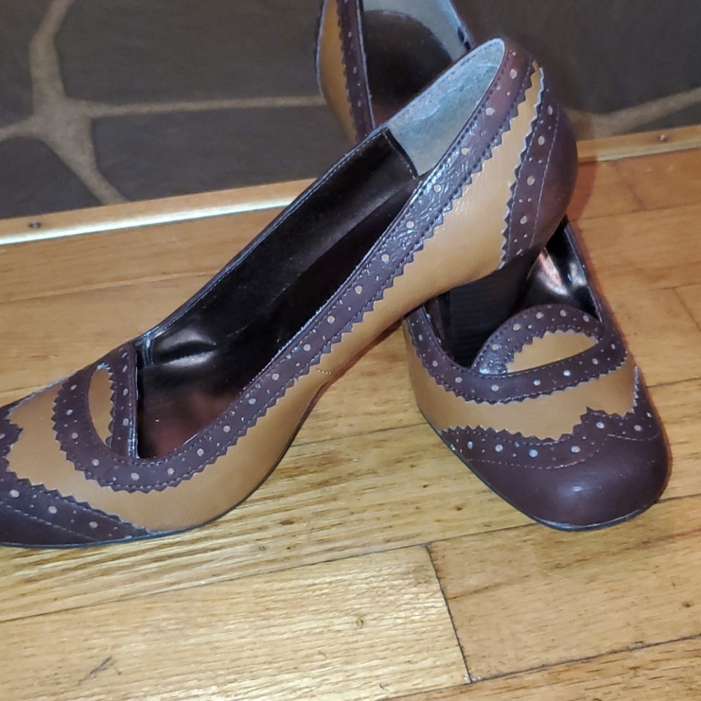 Shoes - Picture 2 of 2